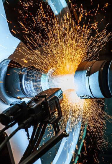 Electric arc spray